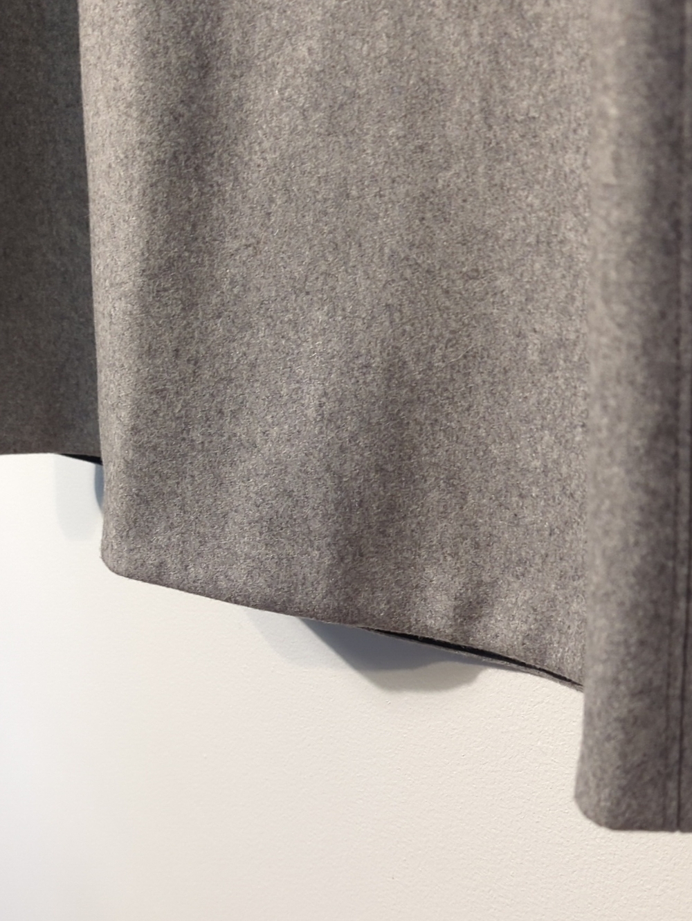 RAG & BONE gray a-line wool skirt with black trim - size 8 - Picture 5 of 10